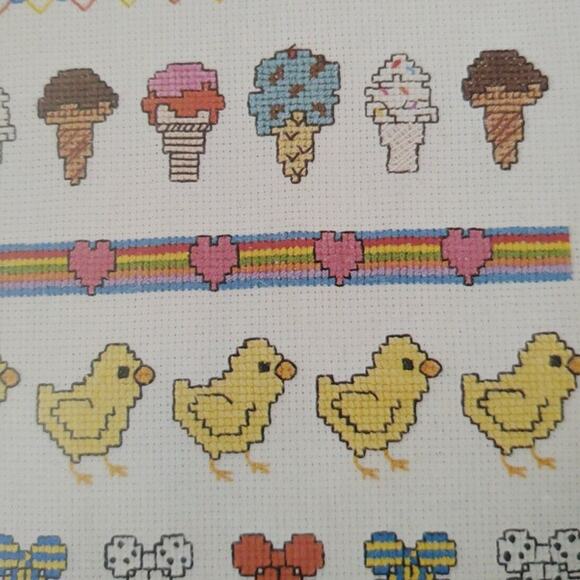 Mini Motif Borders 1983 Chicks, Ladybugs, Ducks, Bees, Cupcakes Hearts, Piano - Picture 4 of 7